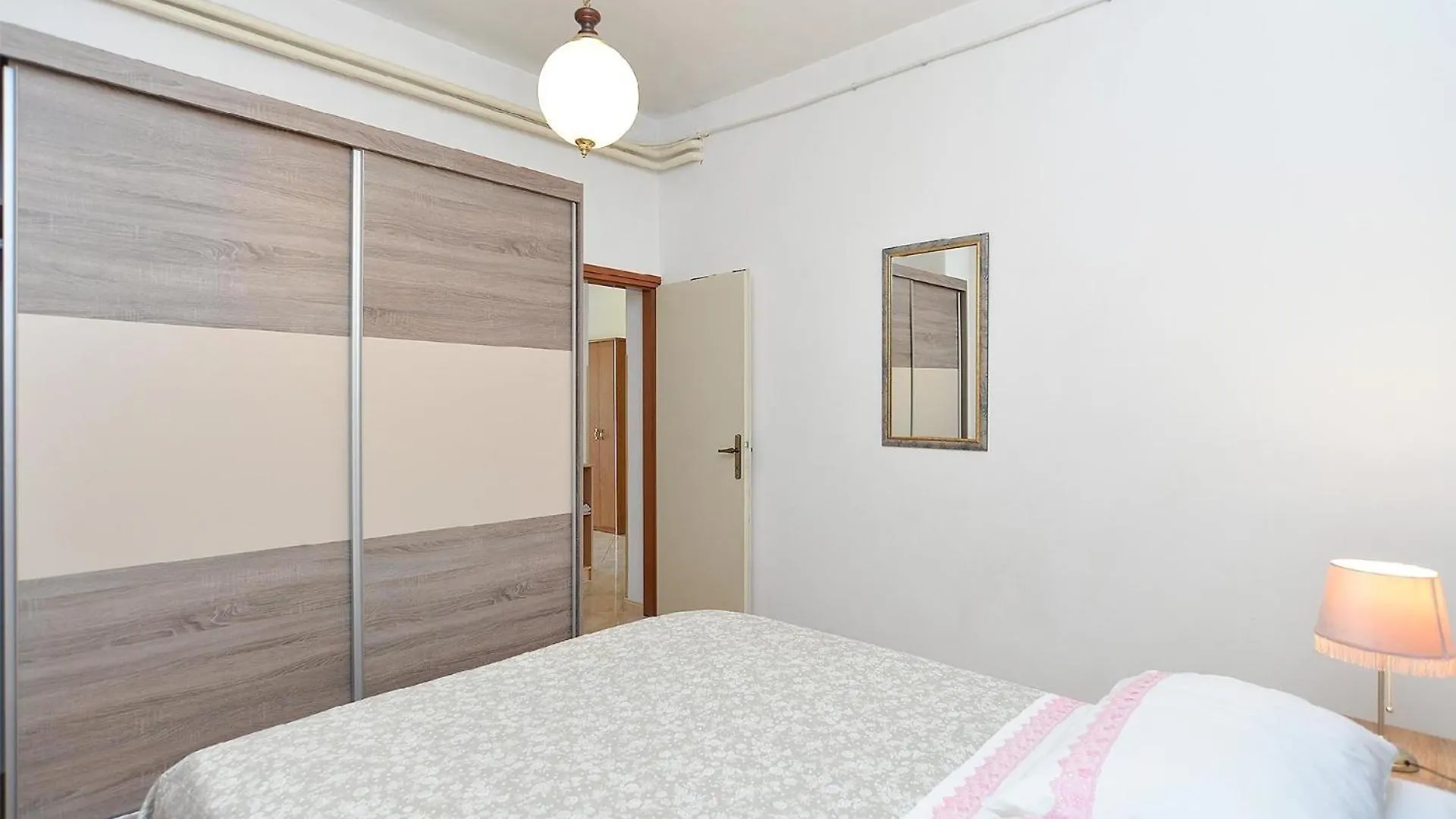 Apartment Ferienwohnung Fuer 8 Personen Ca 85 Qm In Rovinj, Istrien Istrische Riviera